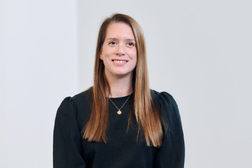 Stephanie Taylor's headshot