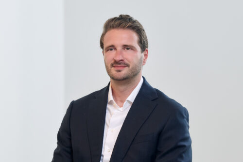 Tom Sharpe's headshot